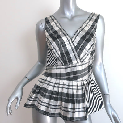 Pre-loved/Used Oscar de la Renta Women's Tops: $350