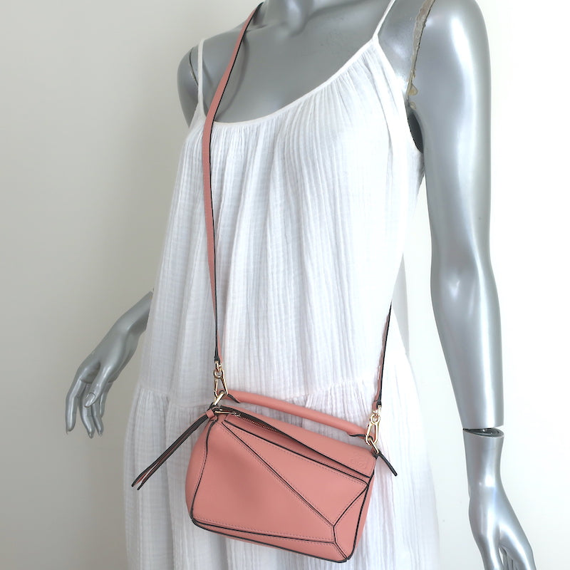Loewe Puzzle Mini Bag Pink Leather Crossbody NEW – Celebrity Owned