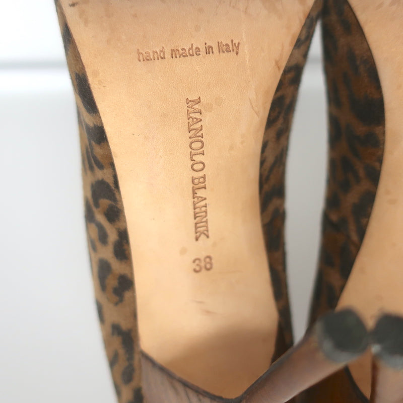 Manolo Blahnik BB 105 Pumps Leopard Print Suede Size 38 Pointed Toe Heels