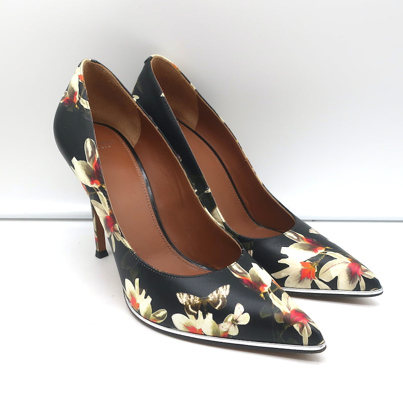 Premium AI Image | A pair of shoes with a floral print for springtime flair  created with generative ai