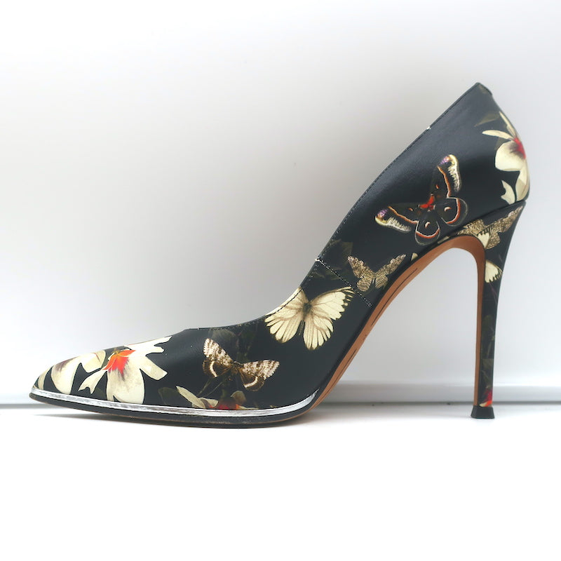 Buy DressBerry Women Black & Pink Floral Print Heels - Heels for Women  10110909 | Myntra