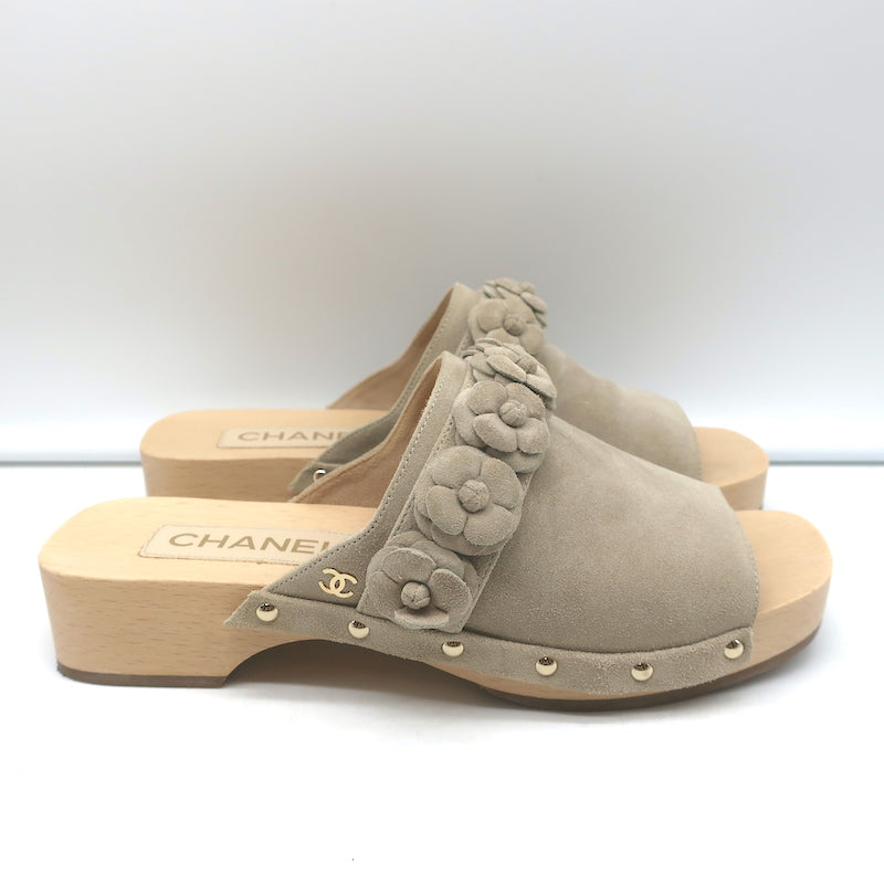Chanel 22P Camellia Clog Sandals Beige Suede Size 38