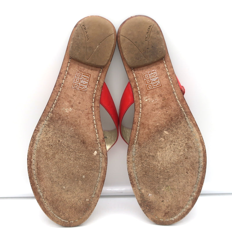 Prada Thong Sandals Red Patent Leather Size 39.5 Flat Slides