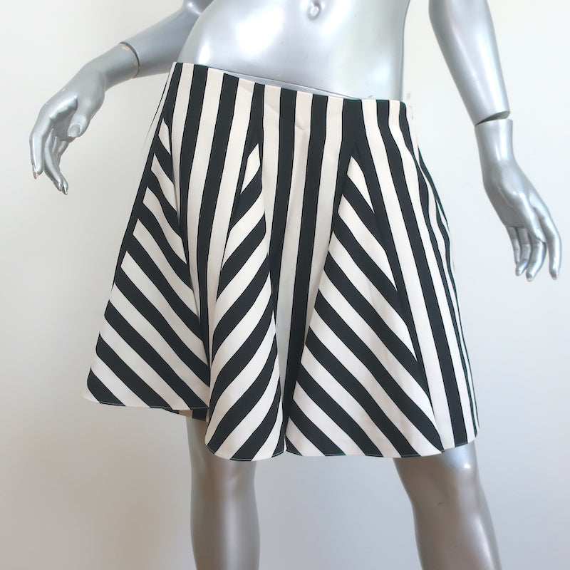 Louis Vuitton Bleached Denim Mini Skirt White. Size 40