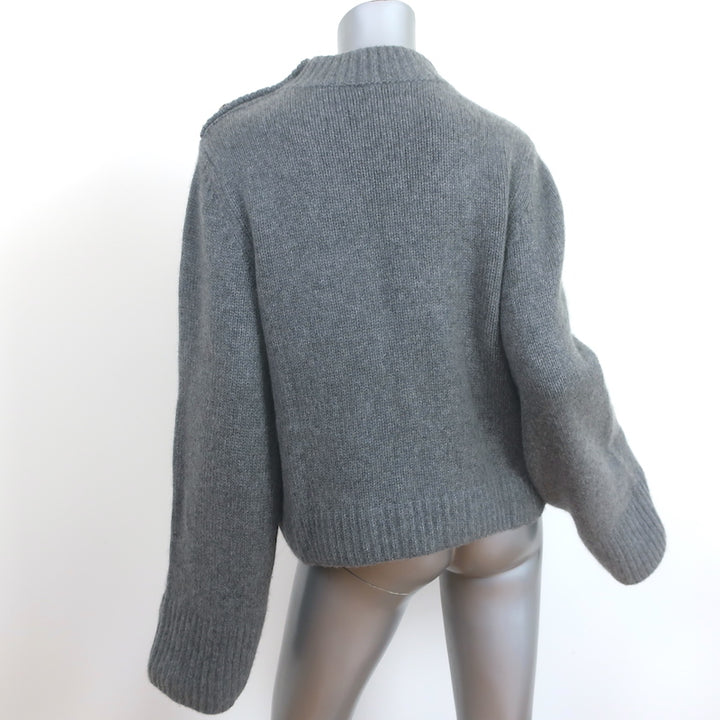 Khaite Brie Button-Shoulder Cashmere Sweater Gray Size Small