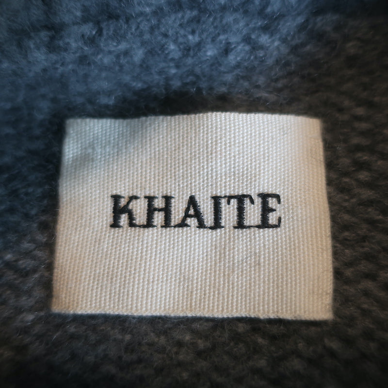 Khaite Brie Button-Shoulder Cashmere Sweater Gray Size Small