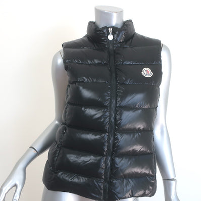 Pre-loved/Used Moncler Women's Coats & Jackets: $395