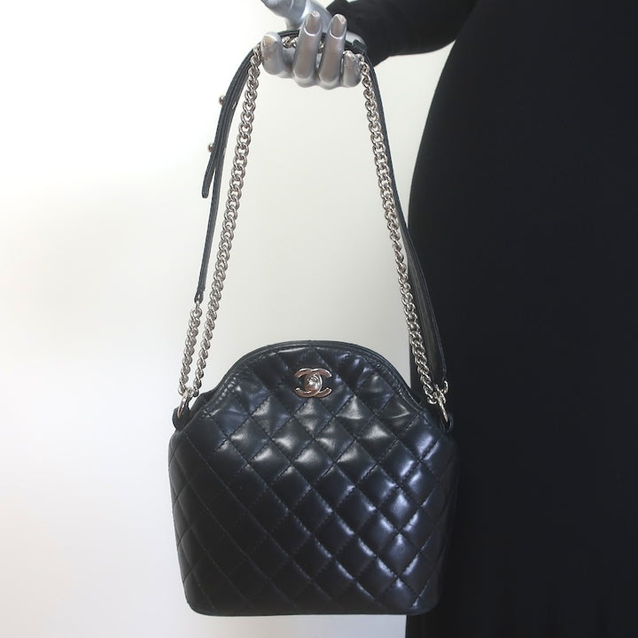 Chanel 2011 Quilted Lambskin Leather Chain-Strap Small Crossbody Bag Black