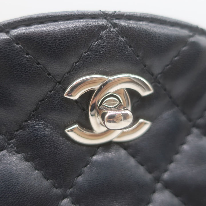 Chanel 2011 Quilted Lambskin Leather Chain-Strap Small Crossbody Bag Black