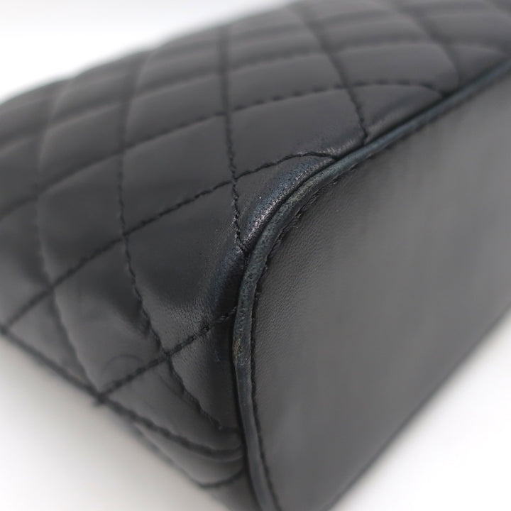 Chanel 2011 Quilted Lambskin Leather Chain-Strap Small Crossbody Bag Black