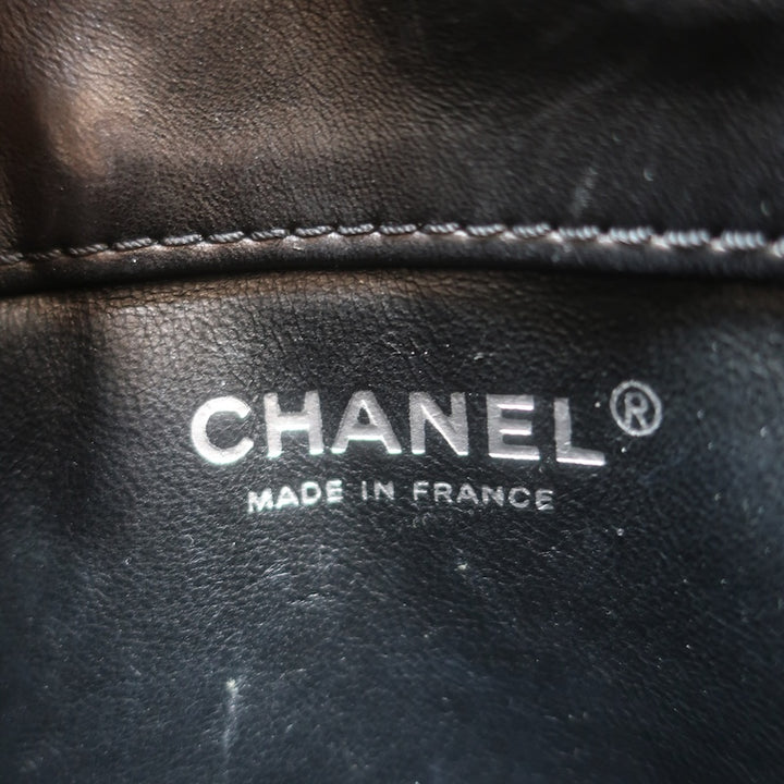 Chanel 2011 Quilted Lambskin Leather Chain-Strap Small Crossbody Bag Black