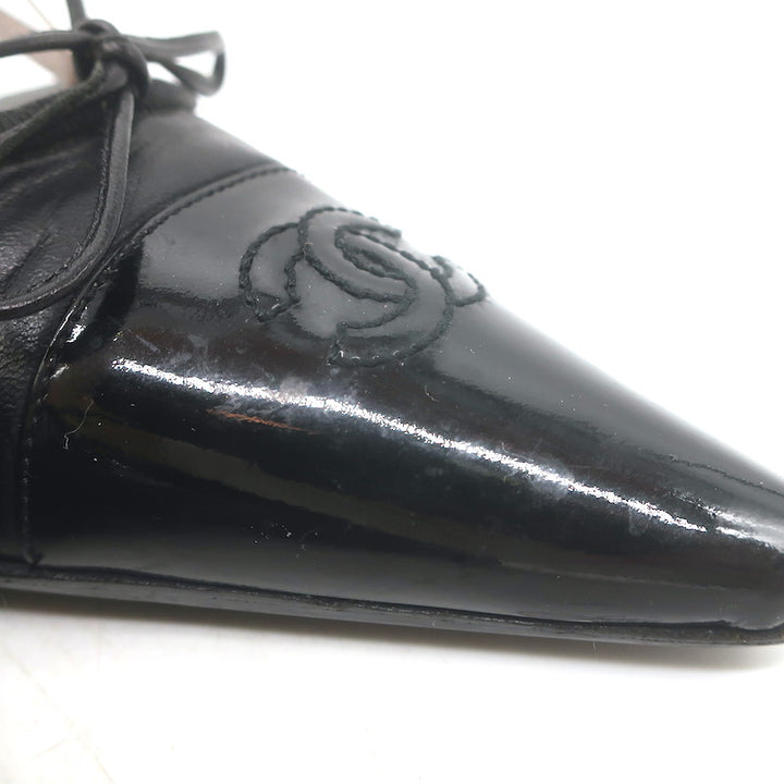 Vintage Chanel 03A CC Cap Toe Bow Slingback Pumps Black Patent &amp; Leather Size 36