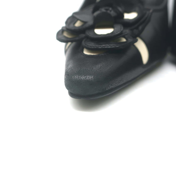 Chanel 05A CC Camellia Pointed Toe Slingback Pumps Black Leather Size 36