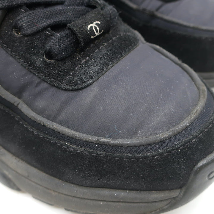 Chanel 22S CC Low Top Sneakers Black Suede &amp; Nylon Size 39