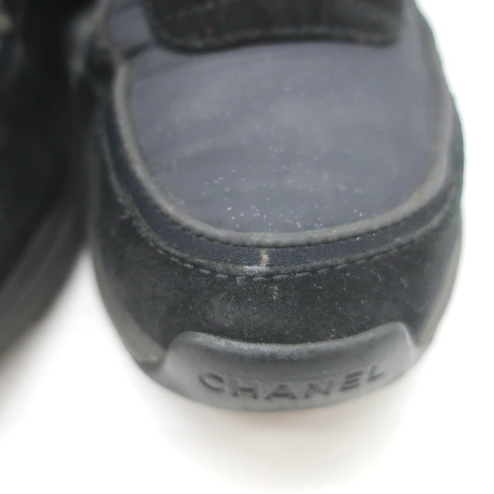 Chanel 22S CC Low Top Sneakers Black Suede &amp; Nylon Size 39