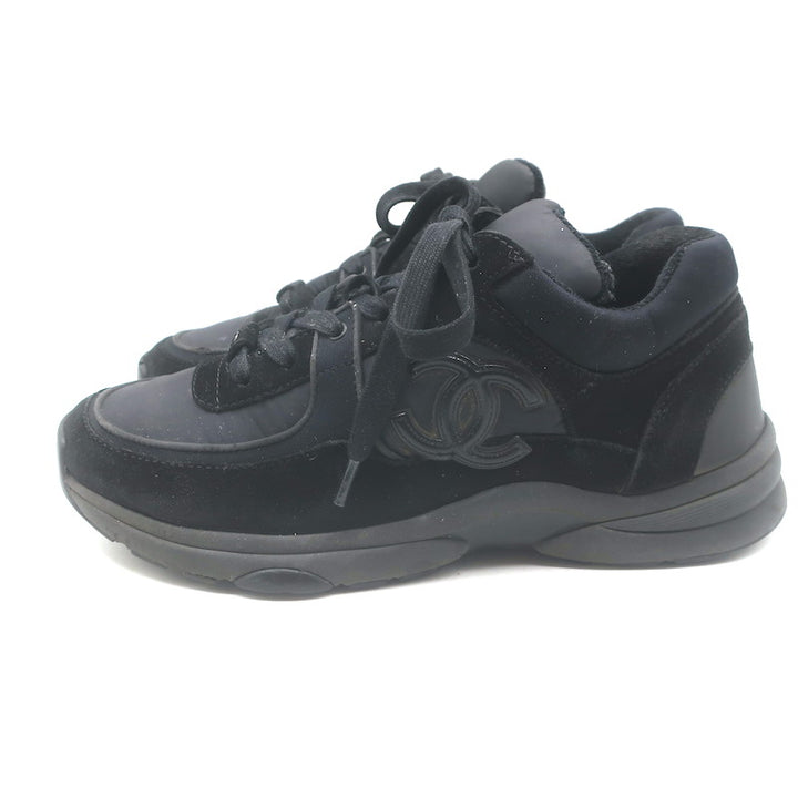 Chanel 22S CC Low Top Sneakers Black Suede &amp; Nylon Size 39