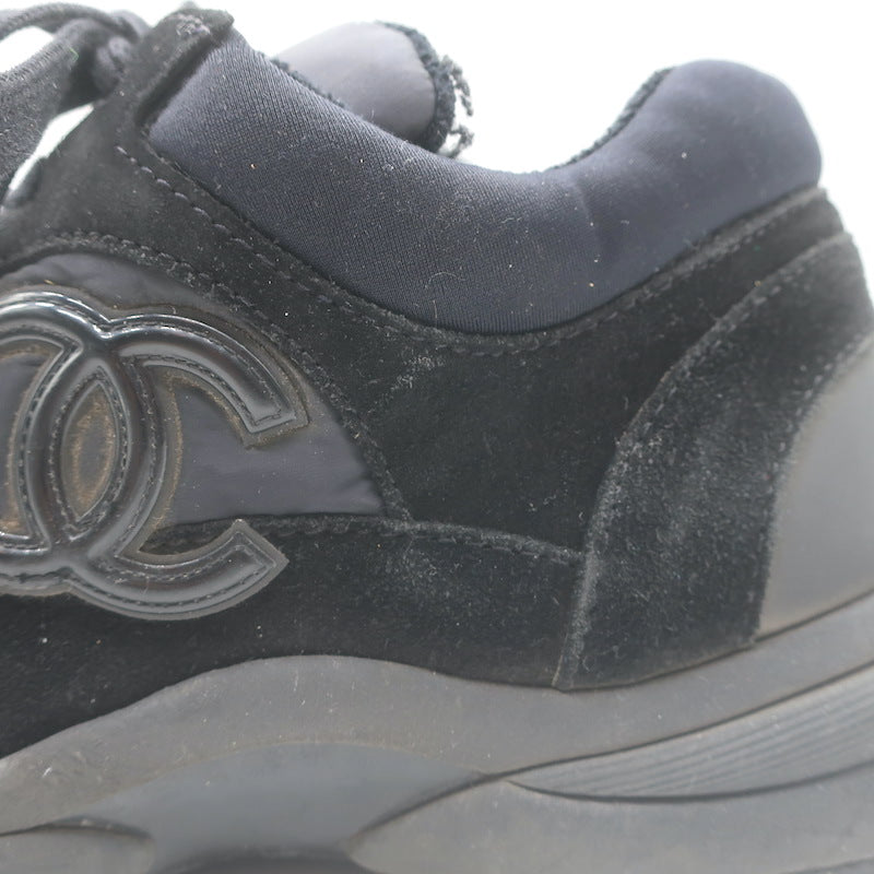 Chanel 22S CC Low Top Sneakers Black Suede &amp; Nylon Size 39