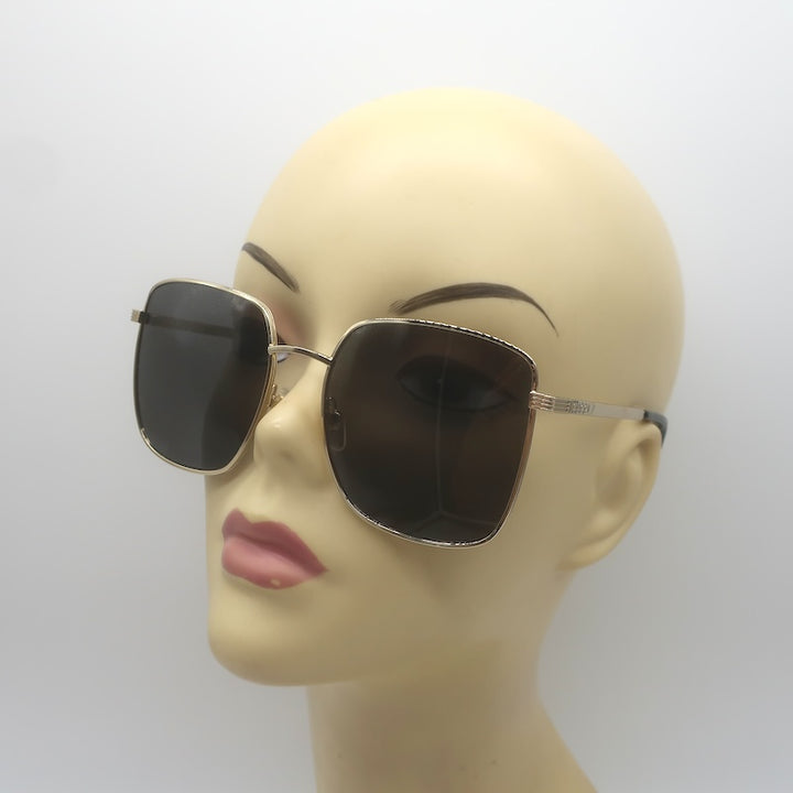 Gucci oversized square sunglasses GG0802S, three-quarter view