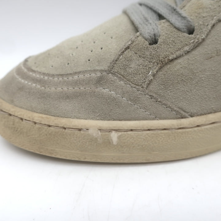 Golden Goose Ballstar loose stitches at beige suede toe welt