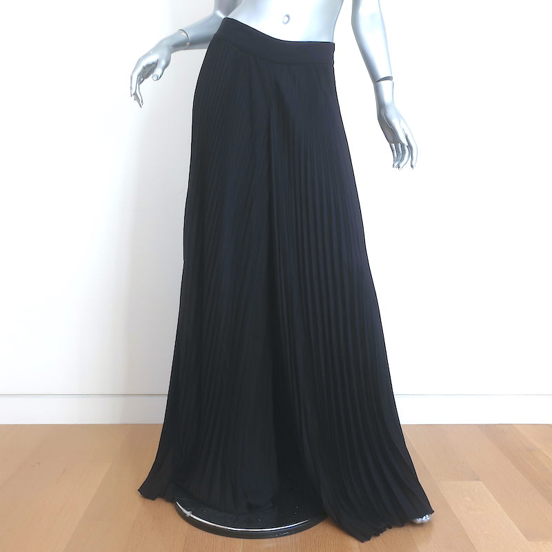 Pre-loved/Used Alice & Olivia Women's Pants: $350