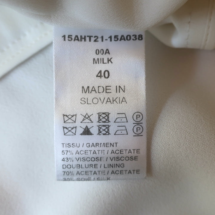 Chloe V-Neck Blouse Milk Crepe Size 40 Short Sleeve Top