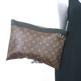 Pre-loved/Used Louis Vuitton Handbags: $950