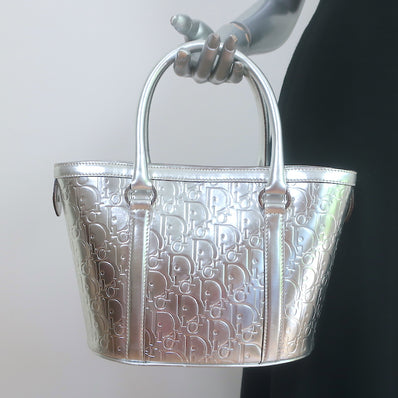 Pre-loved/Used Christian Dior Handbags: $899