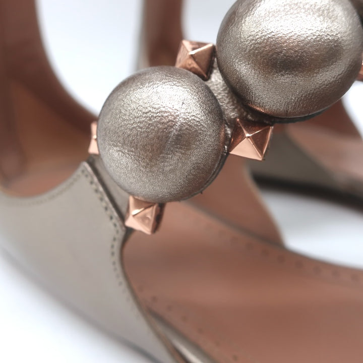 Alaia La Bombe Studded Flat Gladiator Sandals Rhodium Metallic Leather Size 37.5