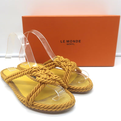 Pre-loved/Used Le Monde Beryl Women's Sandals: $250