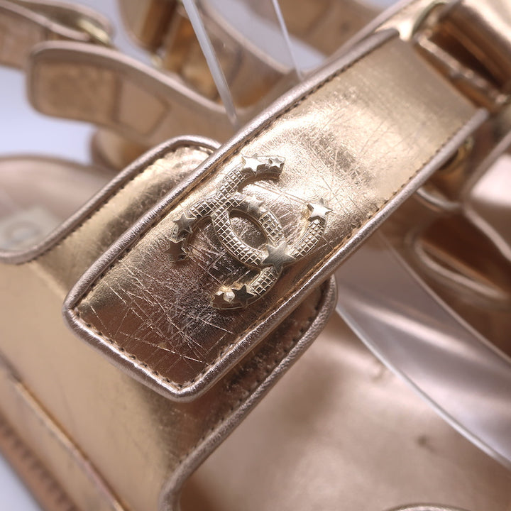 Chanel 22C Star-CC Metallic Leather Dad Sandals Rose Gold Size 37.5 C