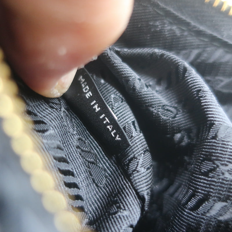 Prada Re-Edition 2005 Crochet Raffia Crossbody Black Small Shoulder Bag NEW