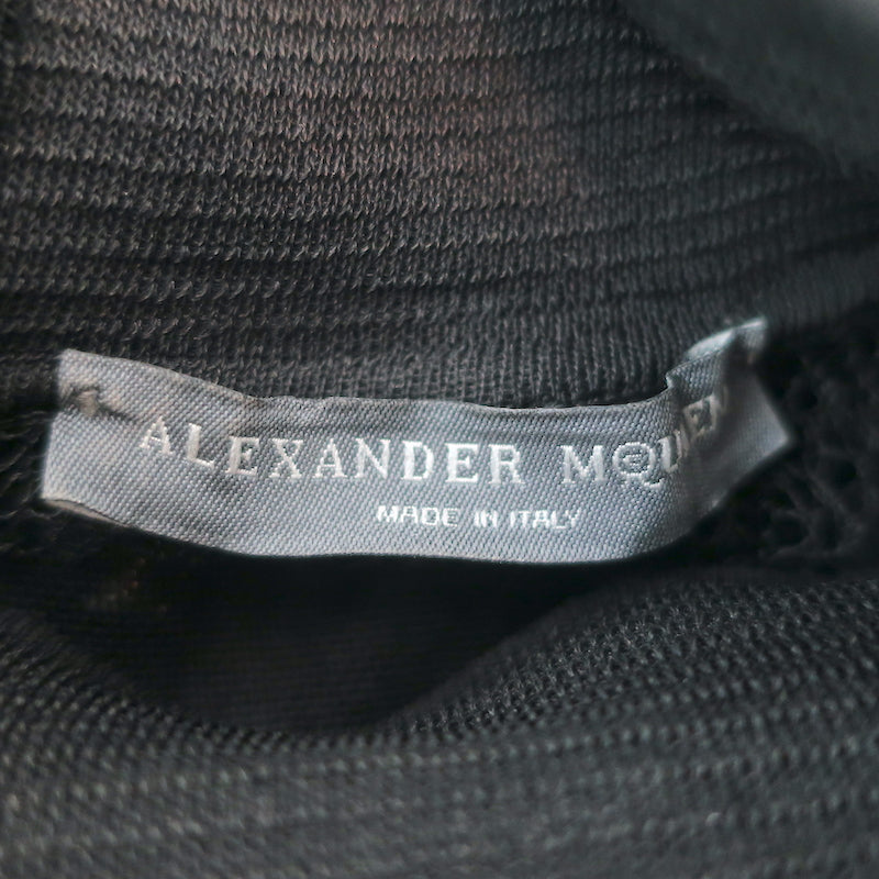 Alexander McQueen Turtleneck Dress Black/Gold Metallic-Striped Lace Si Celebrity Owned Alexander McQueen Turtleneck Dress Black/Gold Metallic-Striped Lace Si Celebrity Owned