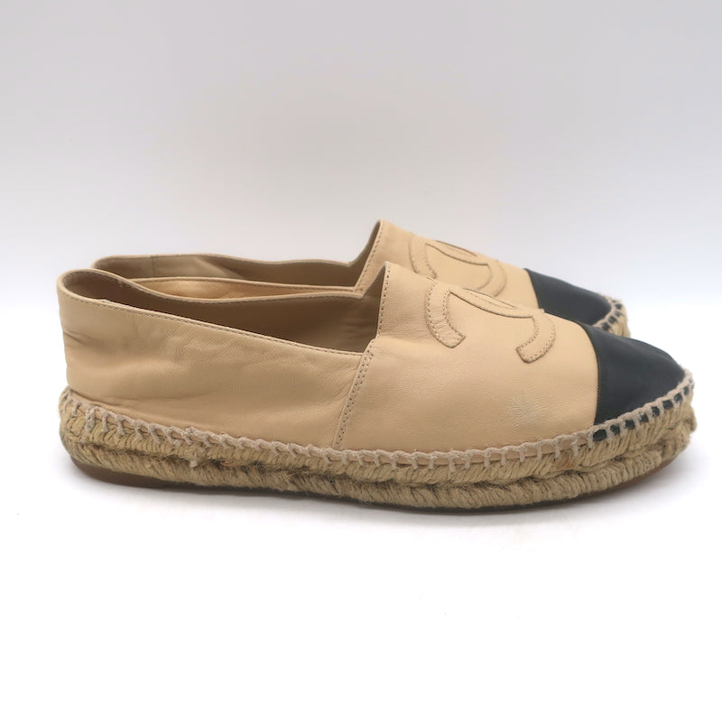 Chanel CC Cap Toe Espadrilles Beige &amp; Black Lambskin Leather Size 37