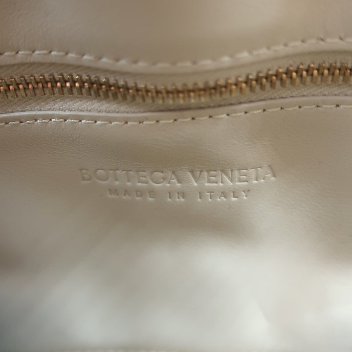 Bottega Veneta Maxi Padded Chain Cassette Bag Beige Intrecciato Leather NEW
