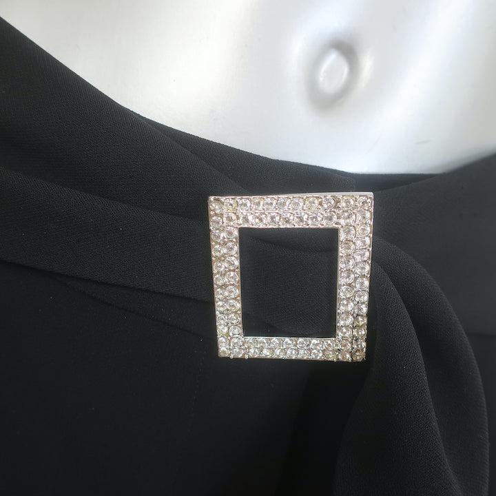 St. John Evening Crystal Buckle Pants Black Crepe Size 6