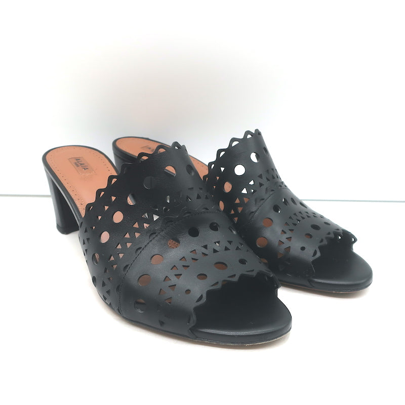 Alaia Vienne Laser Cut Leather Mules Black Size 41 Open Toe Heels