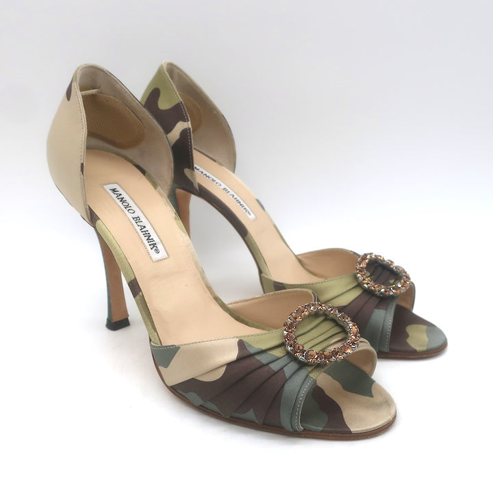 Manolo Blahnik Sedaraby Crystal Buckle d&