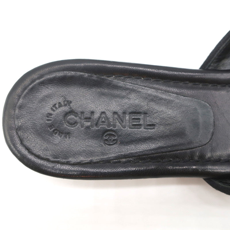 Chanel Beige/Black Leather CC Cap Toe Bow Mules Size 37.5 Chanel