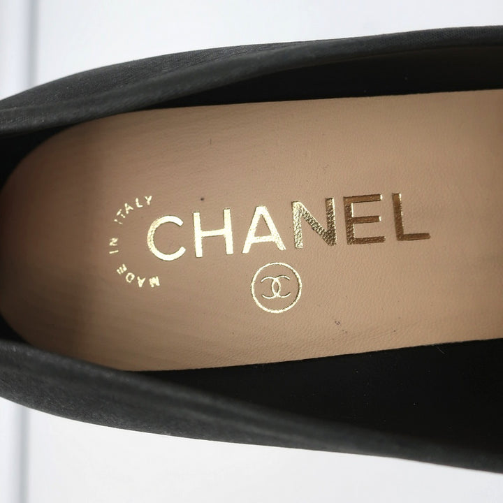 Chanel 15C Metallic Cap Toe Platform Pumps Black/Gold Buffalo Leather Size 38