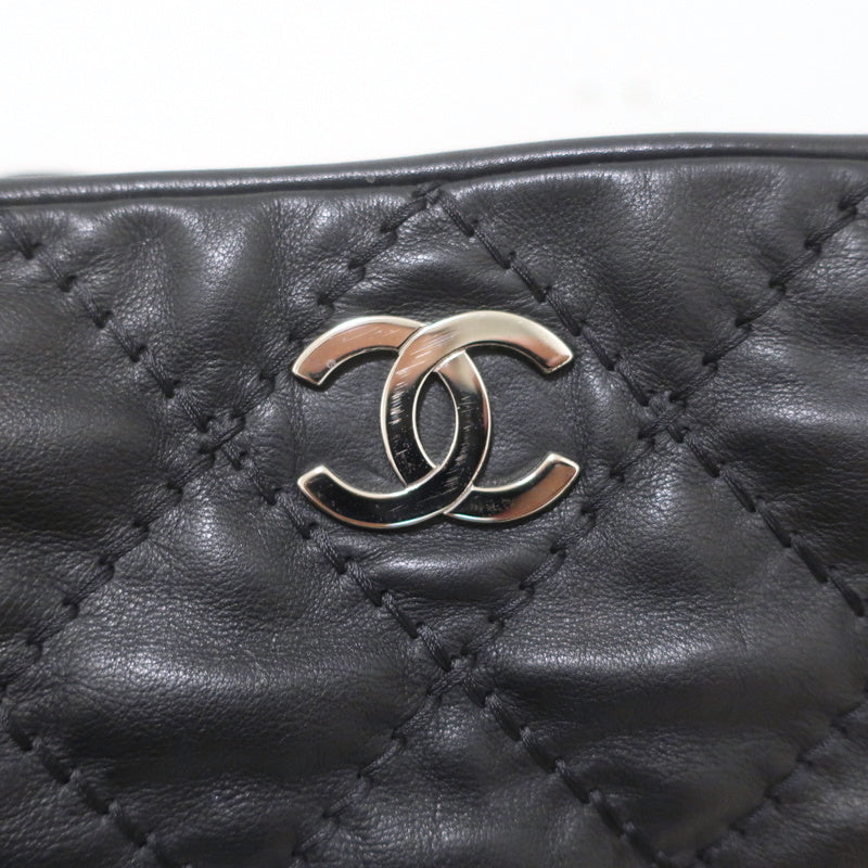 chanel large shoulder bag leather