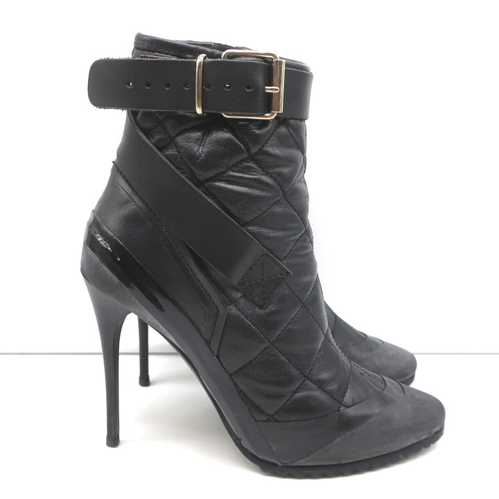 Burberry Brit Beverley 100 Ankle Boots Black Quilted Leather &amp; Rubber Size 37