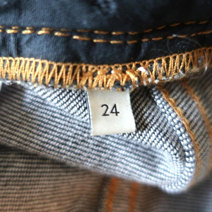 Gucci Acid Wash Skinny Jeans Faded Black Stretch Cotton Size 24 available at CelebrityOwned.com img_9