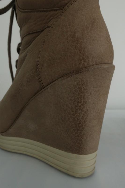Hogan Rebel Wedge Sneakers Beige Leather Size 39.5 Lace-Up High Top available at CelebrityOwned.com img_8