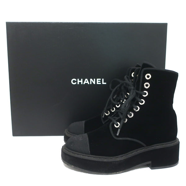 Chanel 17B CC Cap Toe Combat Boots Black Velvet Size 37.5 Lace-Up Ankl –  Celebrity Owned