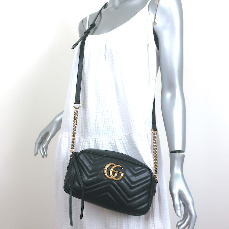 ショルダーバッグ・ポシェット GUCCI BLACK LEATHER GG MARMONT SHOULDER BAG GG Marmont leather shoulder bag in black - Gucci | Mytheresa