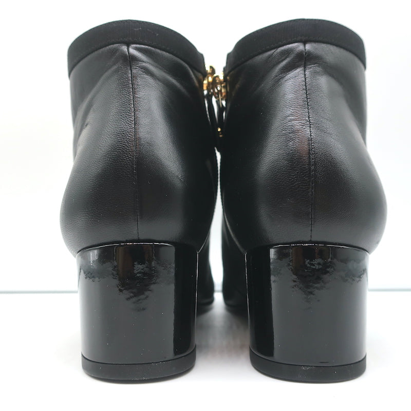Chanel Pearl Button Cap Toe Booties Black Leather Size 35 Ankle Boots