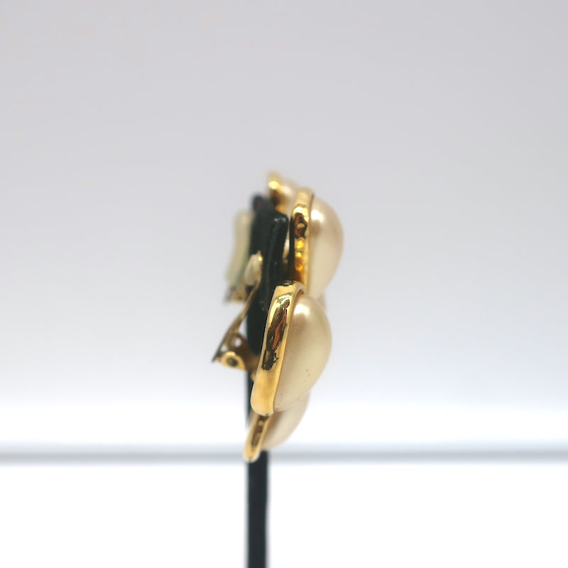 Vintage Chanel 1989 Faux Pearl Clover Clip-On Earrings Cream/Gold