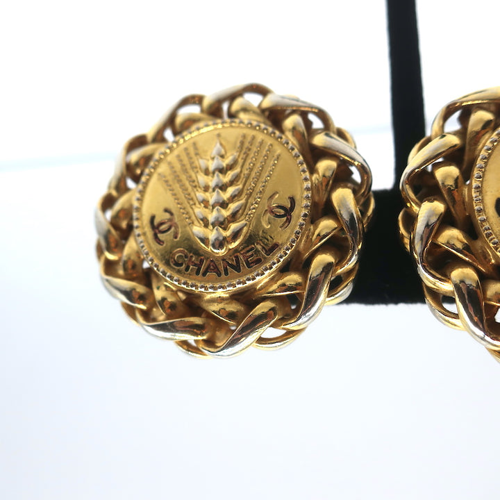 Vintage Chanel 1970s Wheat &amp; Chain Medallion Clip-On Earrings Gold