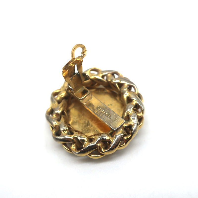 Vintage Chanel 1970s Wheat &amp; Chain Medallion Clip-On Earrings Gold