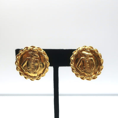 Pre-loved/Used Chanel Women's Earrings: $330